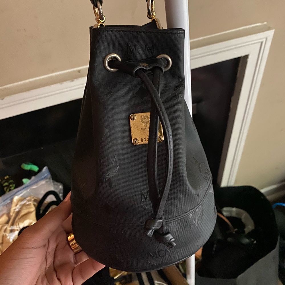 MCM Bucket Bag (authentic)
